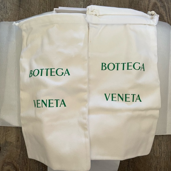 Authentic Bottega Veneta ballerina almond flats shoes in butter - Picture 8 of 12